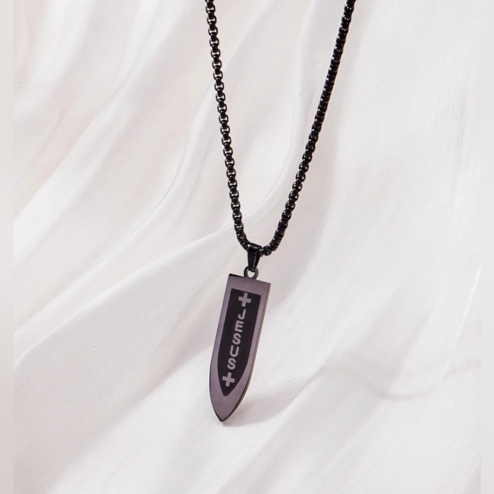 Jesus Pendant Necklace - Picture 3 of 5